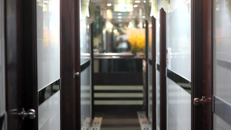Lucky Guest House Цзюлун Экстерьер фото